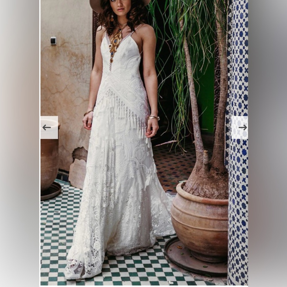 Rue De Seine Ivory Lace Bohemian Wedding Dress